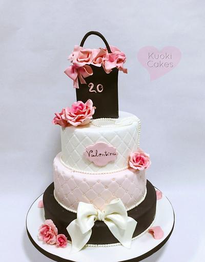 Shopper Birthday cake - Cake by Donatella Bussacchetti