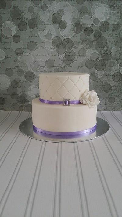 Simple Display cake - Cake by Mmmm cakes and cupcakes