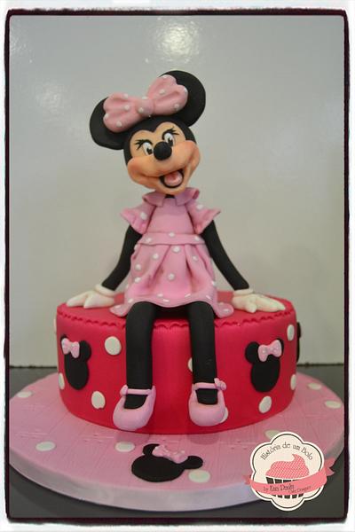 " Minnie " - Cake by EmaPaulaCakeDesigner