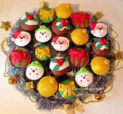 New Year's cupcakes - Cake by Galinasweet