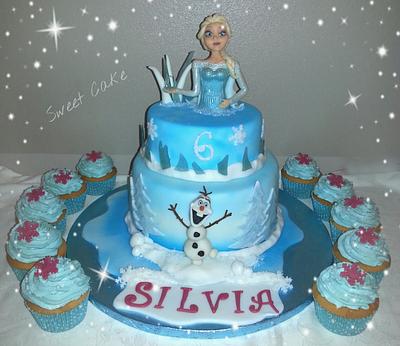 Frozen's cake and cupcakes - Cake by sweetcakemg