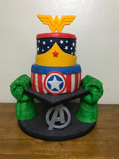 Wonder Woman/Avengers - Cake by Titistreats
