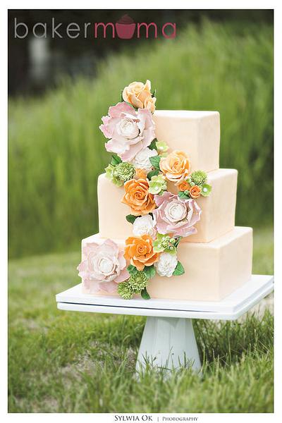 Peonies, roses & kermit mums - Cake by Bakermama
