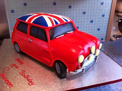 Classic Mini Cooper  - Cake by Glen Beardsmore