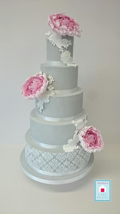 Peonies and Lace. - Cake by Sandra's Cake House 