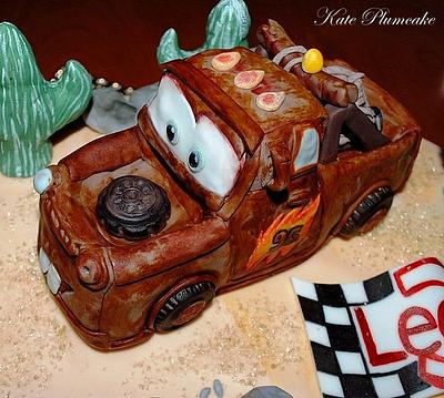 Mater cars - Cake by Kate Plumcake