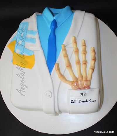 osteopath cake - Cake by AngelaMa Le Torte