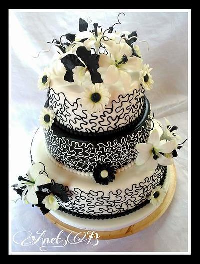 Black And White Wedding cake  - Cake by Aneet6