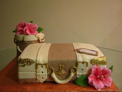 Bridal Shower Suitcase - Cake by Cakeicer (Shirley)