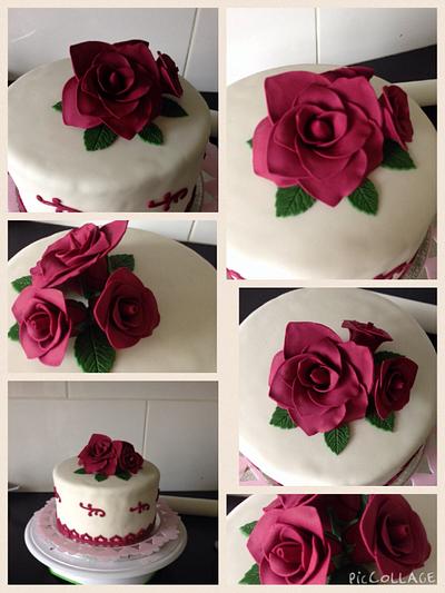 Roses - Cake by Susanne E.