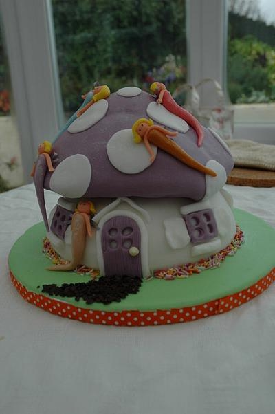 Debbie Brown fairy toadstool cake - Cake by Tina Harrigan-James