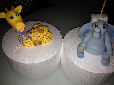 Giraffe and Elephant Topper - Cake by Millie