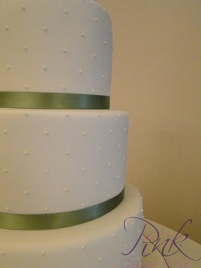 Piped swiss dots wedding cake - Cake by Rose