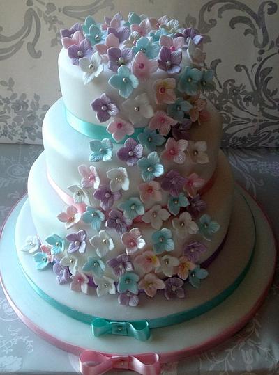 calon - Cake by Alison's Bespoke Cakes