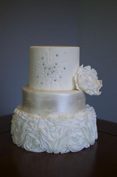 Northview Gardens Wedding Display - Cake by Hello, Sugar!