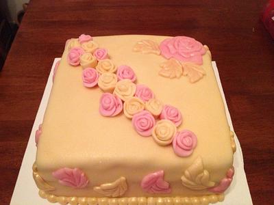 Roses - Cake by cakesncuppies