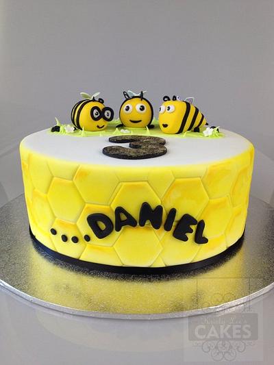 Buzzy Bee The Hive Cake - Cake by Kristy How