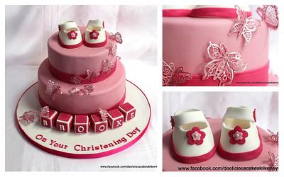 Christening cake - Cake by Deelicious Cakes