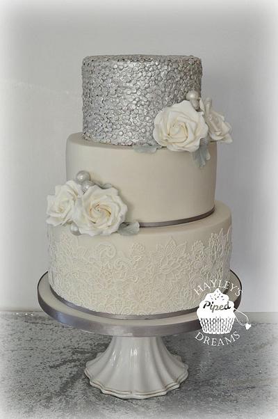 Winter white and silver  - Cake by Pipeddreams