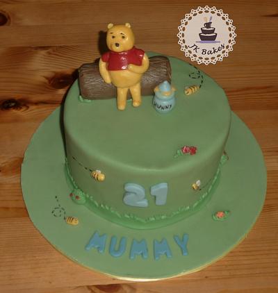 Winnie the pooh - Cake by JKBakes