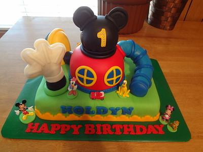 Mickey Mouse Clubhouse Cake - Cake by naughtyandnicecakes