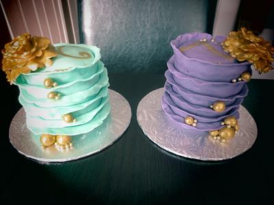 Twin mini cakes - Cake by The Cakery 