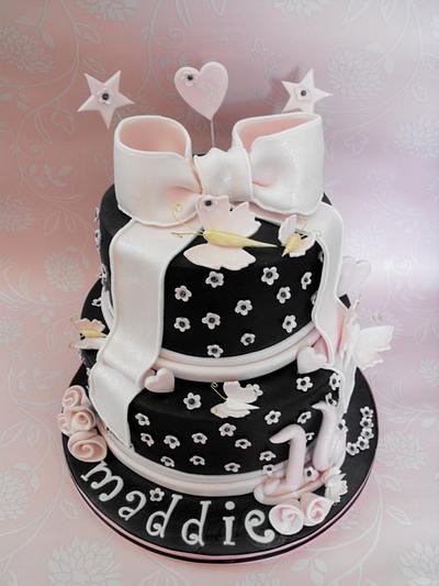 Sweet 16 cake - Cake by Dee