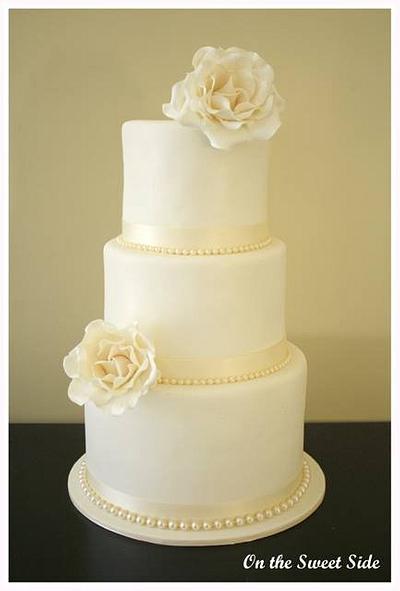 Classic white wedding cake  - Cake by Christy