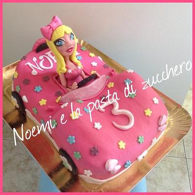 Car's cake with barbie - Cake by Noemielapdz