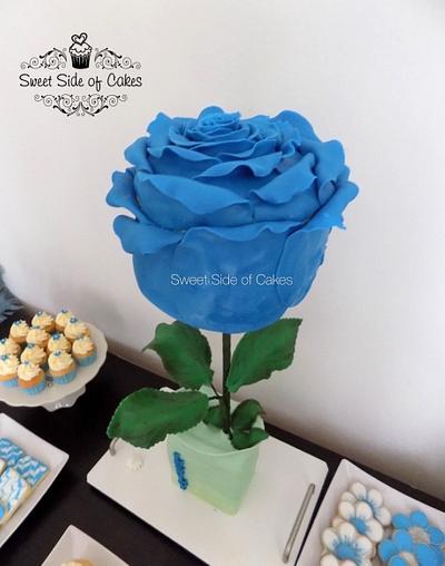 Blue Rose cake  - Cake by Sweet Side of Cakes by Khamphet 