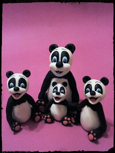 My panda family - Cake by Petra