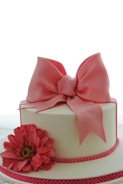 Birthday cake - Cake by Ditoefeito (Gina Poeira)