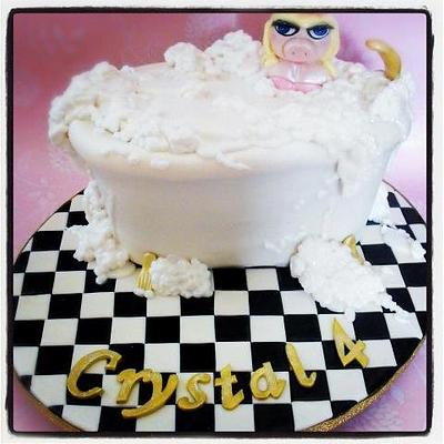 Miss Piggy cake - Cake by Dee
