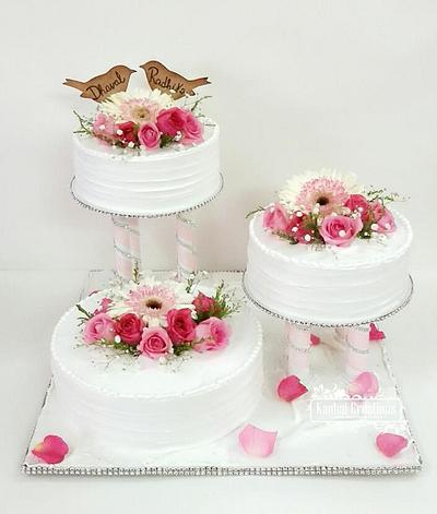 Fresh floral cake - Cake by Vinti Jajodia