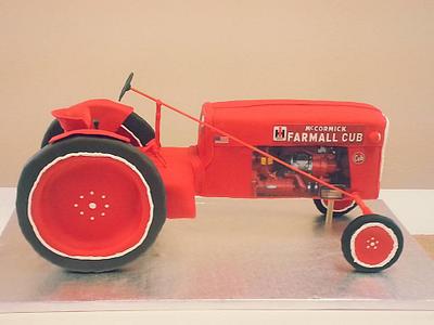 Farmall Cub Tractor - Cake by Toole's Cakes