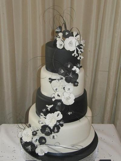 black and white wedding cake  - Cake by d and k creative cakes