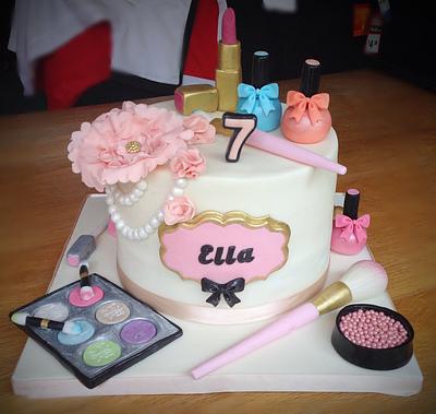 Makeup cake - Cake by Shell
