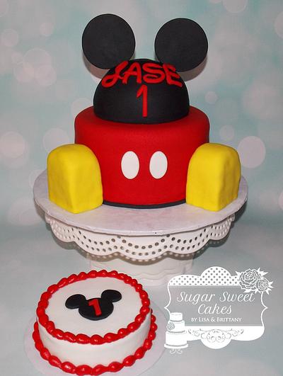 Mickey Mouse - Cake by Sugar Sweet Cakes