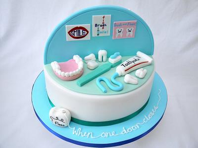 Buy Dentist Theme Fondant Cake Online in Delhi NCR : Fondant Cake Studio