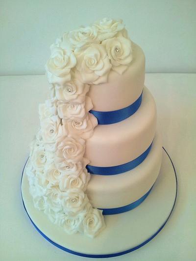 White Rose Cascade - Cake by Sarah Poole