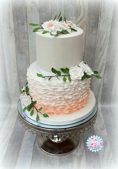 Ombre wedding cake - Cake by Sam & Nel's Taarten
