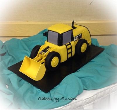 Cat 980k loader tractor grooms cake - Cake by Skmaestas