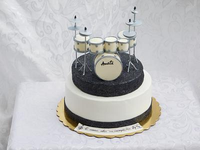 Drums - Cake by Oli Ivanova