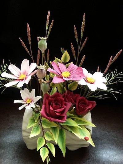 Sugar flower arrangement - Cake by La Lavande Sugar Florist