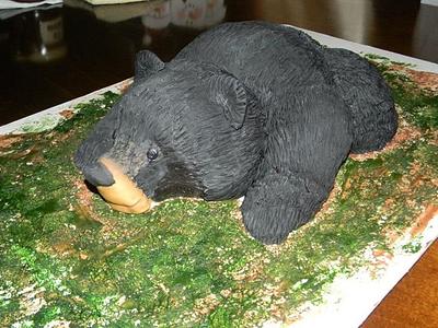 Black Bear - Cake by donnascakes