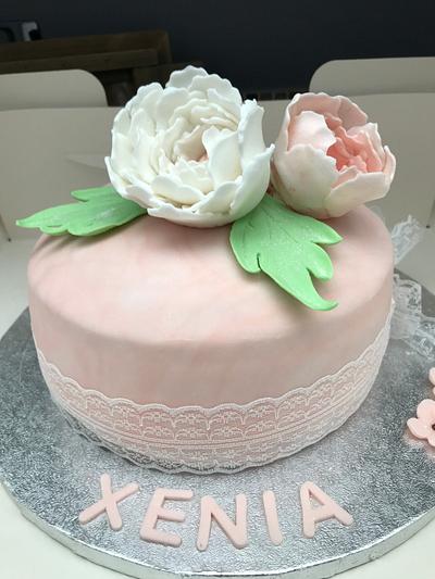 Flowers and lace - Cake by Gelly Bean 