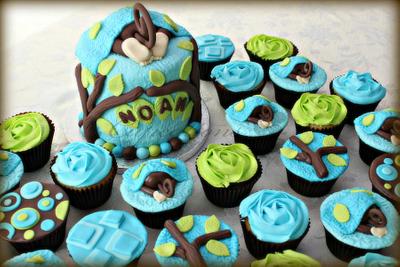 Monkey Bum Cake and Cupcakes - Cake by Cupcations