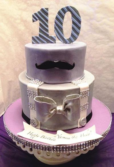 Mustache  - Cake by Heidi