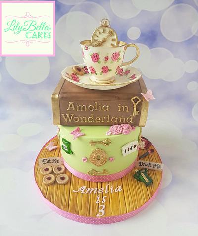 Amelia in Wonderland - Cake by Jenny Dowd