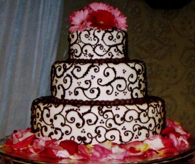 Henna round wedding cake in Buttercream - Cake by Nancys Fancys Cakes & Catering (Nancy Goolsby)